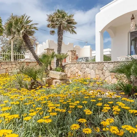 Fonni Fronte Mare - Apulia