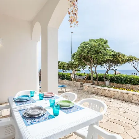 Holiday home Fonni Fronte Mare - Apulia *