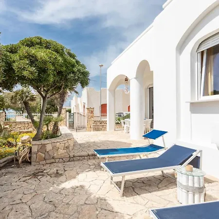 Fonni Fronte Mare - Apulia *