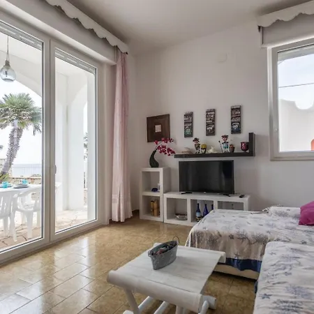 Holiday home Fonni Fronte Mare - Apulia Capilungo